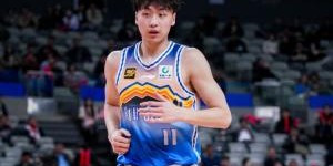 pg电子试玩-直播吧：齐麟崴脚预计无法出战今晚与辽宁比赛 赵睿&amp;amp;李炎哲同缺阵