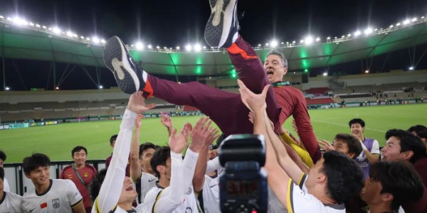 pg游戏-国足憋22年！终迎史诗级扬眉吐气|U23|中国足球|决赛|越南队|国足主帅_新浪体育_新浪新闻