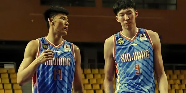 赏金女王模拟器官网-又一笔“地震级”交易出炉！杨鸣前室友空手而归，赵睿周琦做队友